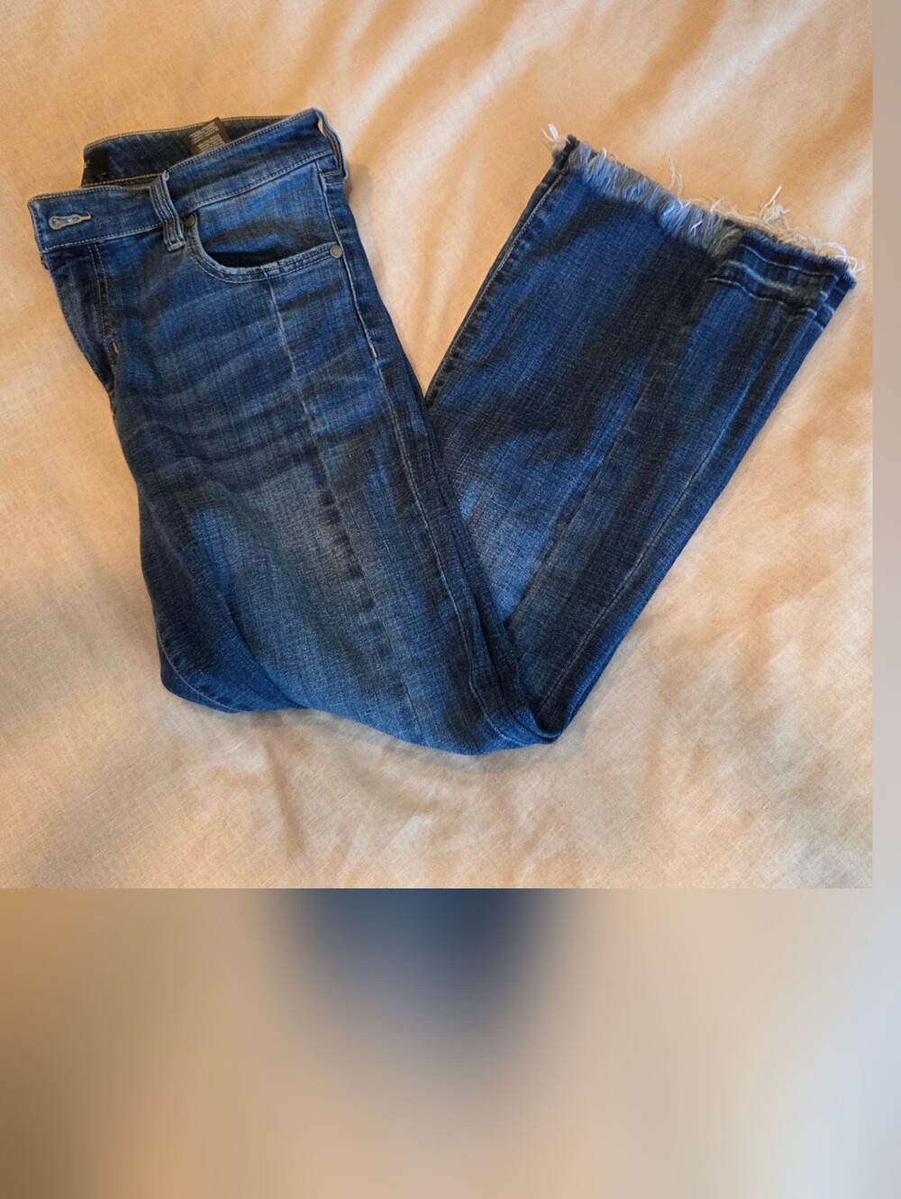 Liverpool Los Angeles Wide Leg Raw Hem Jeans Size 10/30 Medium Wash Stretch